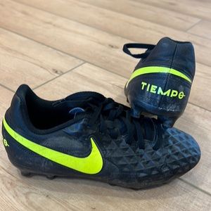 Size 3.5 soccer cleats